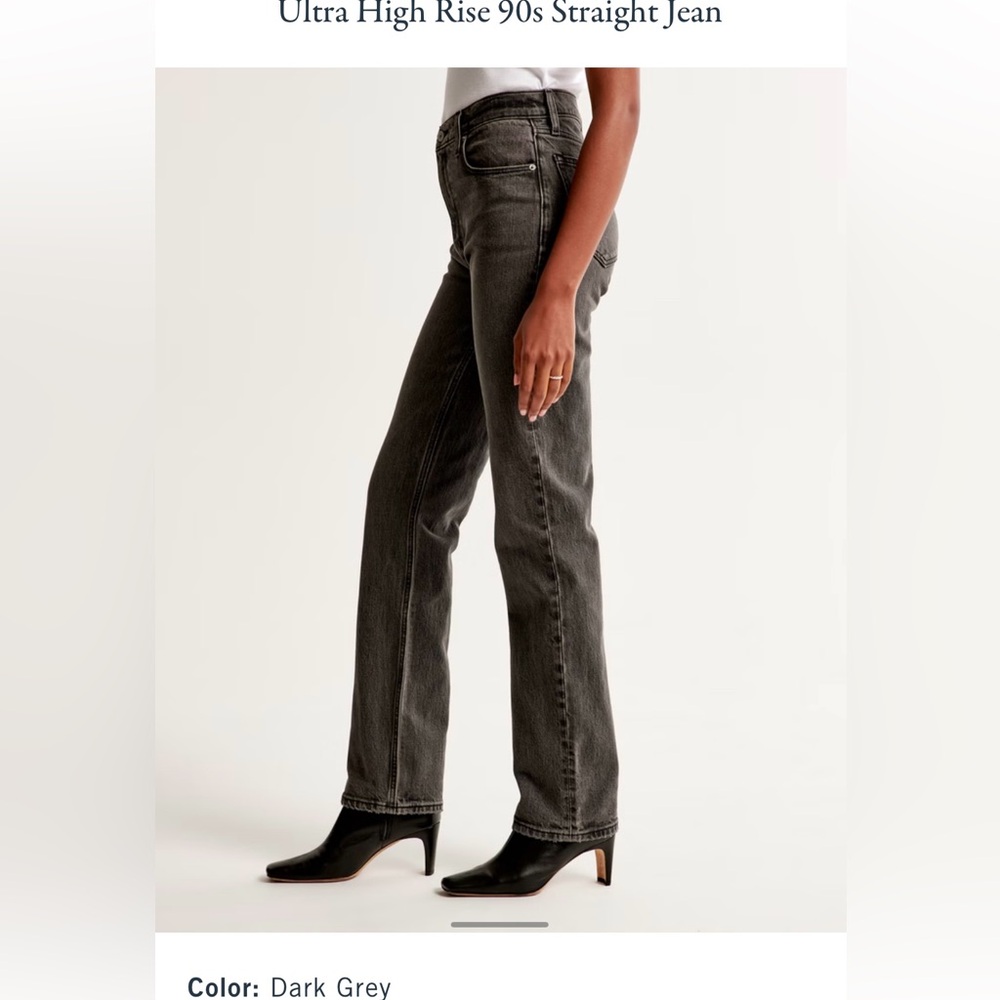 Abercrombie Jeans New with Tags! The 90s Straight Ultra High Rise Size 33 Short!